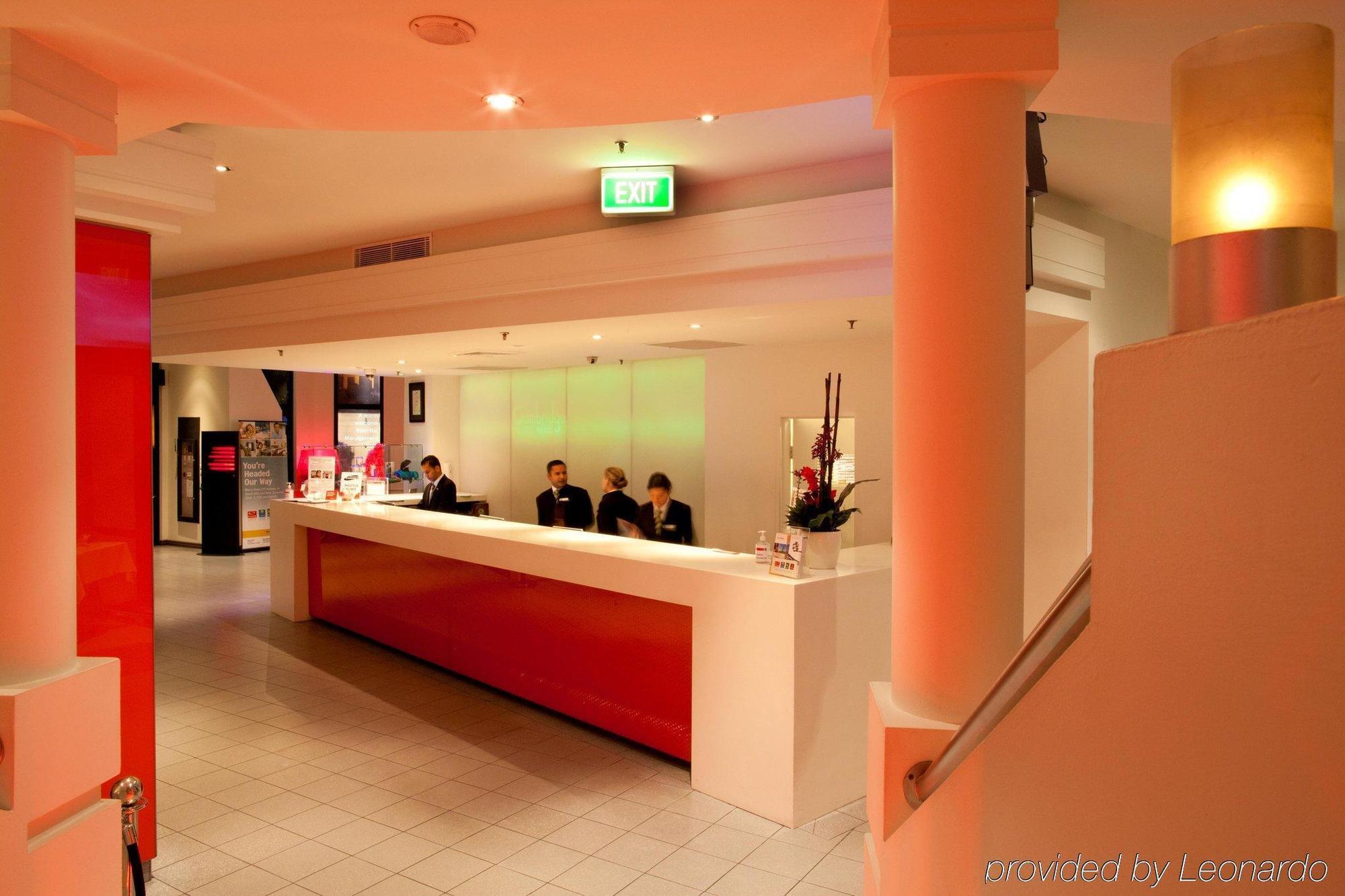 Cambridge Hotel Sydney Interior foto